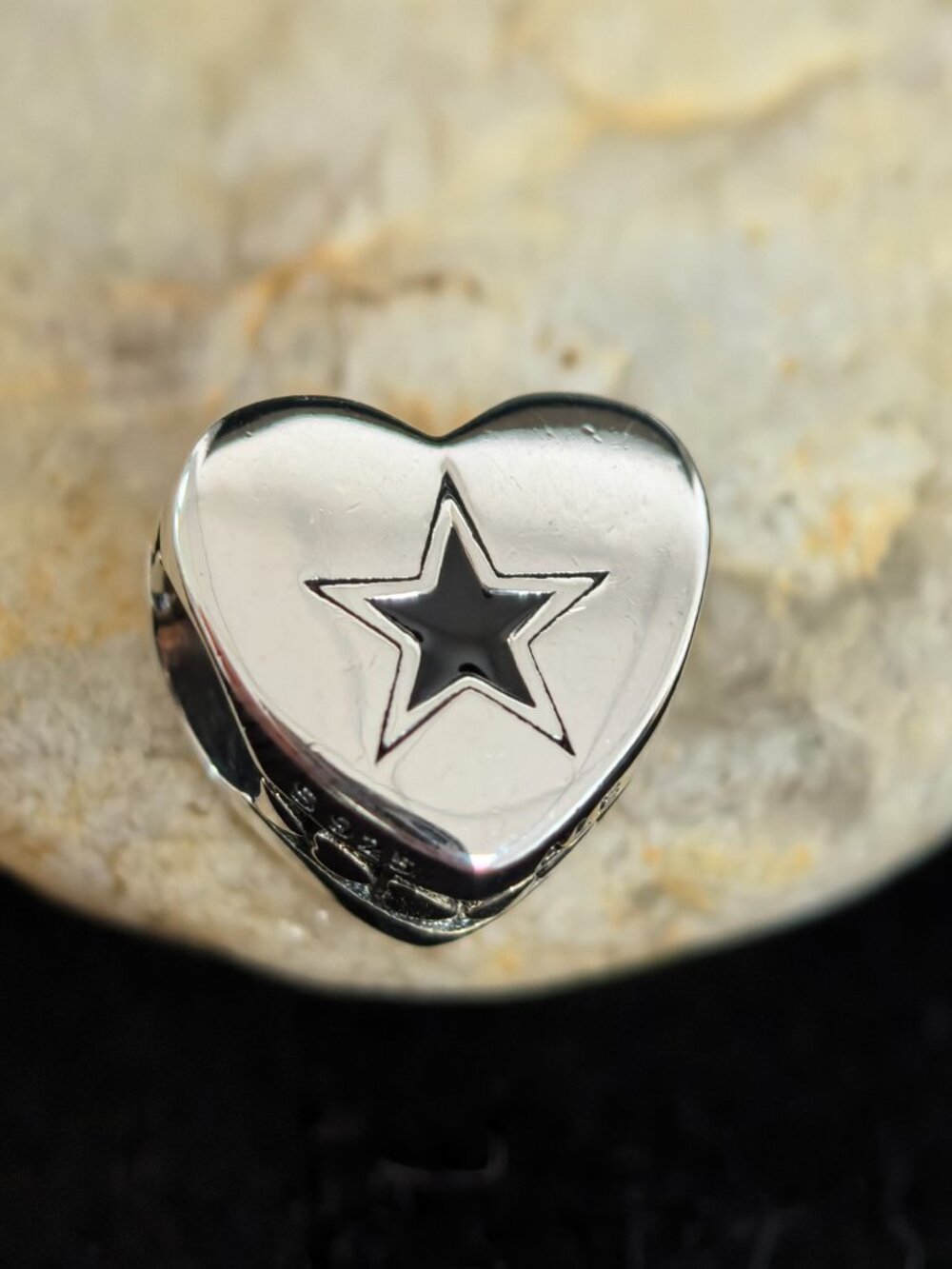 Pandora Dallas Cowboys Exclusive Travel Heart Charm, S925 Silver (Women's)